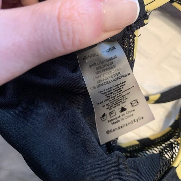 Kendall Kylie Black Yellow Tiger Print Triangle Bikini Top Xs - Picture 6 of 6